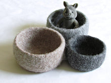 Hygge decor/Felted wool bowls/Ombré beige to grey/Eco-friendly gift/desktop organizer/Rustic decor