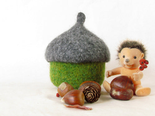 Felted acorn bowl - Organic eco-friendly - waldorf toy - Grey and green - treasury storage
