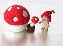 Felt toadstool/waldorf toy/Eco friendly mushroom/gnome house/fairy home/Felted bowl
